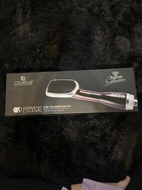 Conair 3-in-1 Blower Brush in Black/Silver